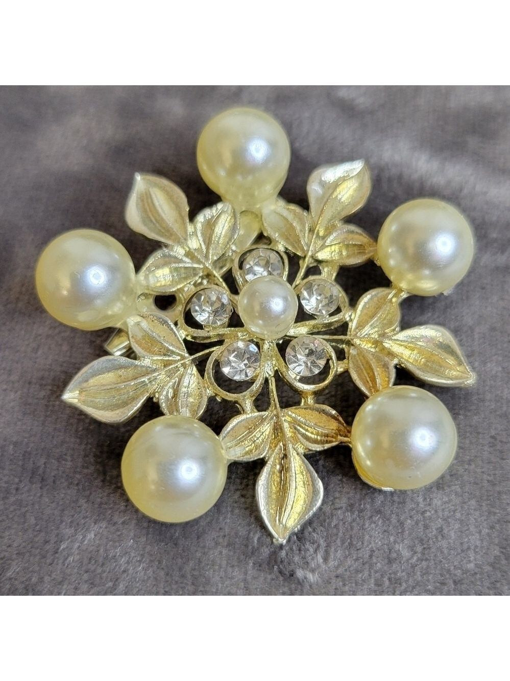 Silver Color Leaf Brooch